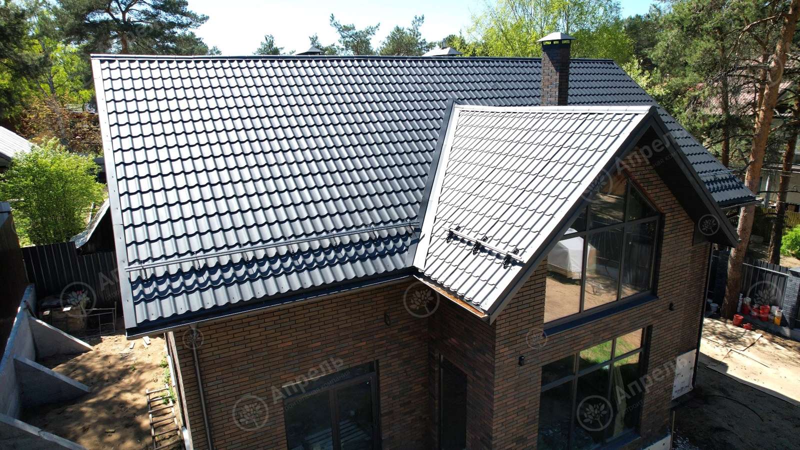 Двухэтажный дом из газобетонных блоков площадью 320 м2 2