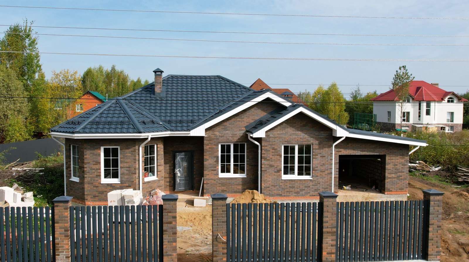 Одноэтажный дом из газобетонных  блоков площадью 170 м2